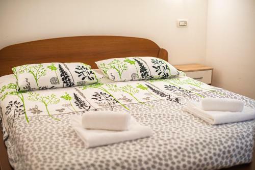 Three Bedroom Apartment With Terrace Ole