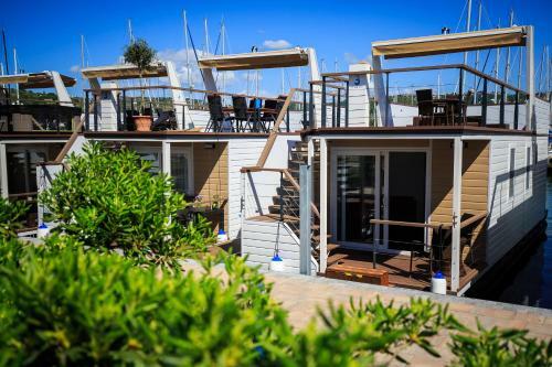 Apartamento Floating Sea House Shark 2