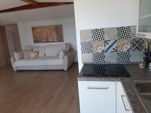 Red Rose Apartment