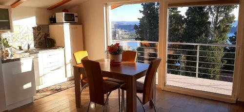 Red Rose Apartment