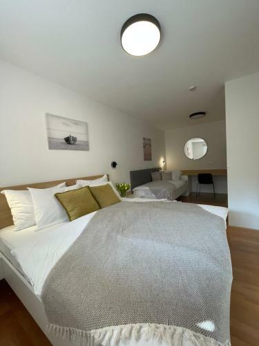 Premium Levant Marina Apartments