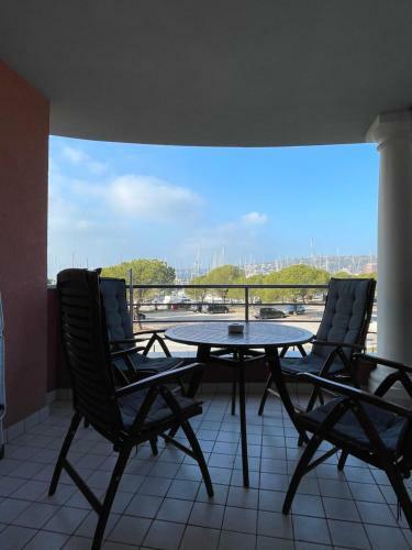 Premium Levant Marina Apartments