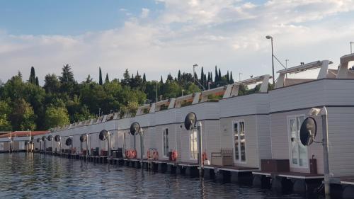 Apartamento Floating Sea House Son?ek