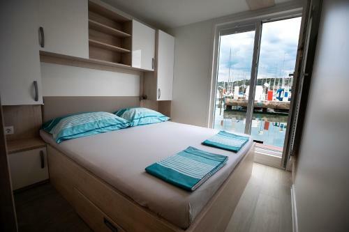 Apartamento Categorical Floating House