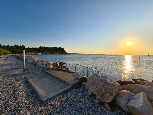 Marina Seahouse Brina