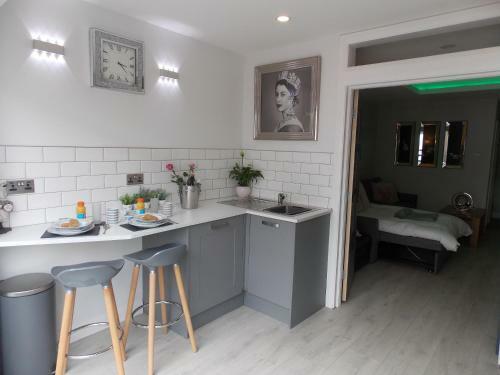 Eden Suite Sasco Apartments