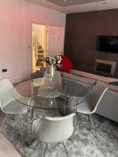 Ali's Holiday Apartments F3
