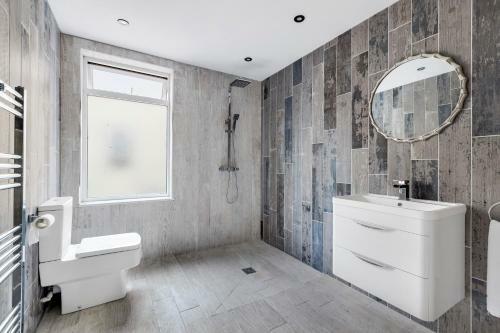 Wellington Suites By Sasco Apartments