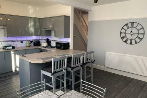 Modern Fully Refurbished 3 Bedroom Home