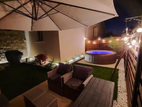 Apartment Guesthouse Nostalgia With Jacuzzi, Solar Shower And Bbq