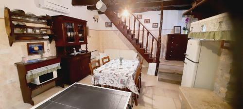 Apartment Guesthouse Nostalgia With Jacuzzi, Solar Shower And Bbq