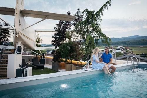 Delux Air Glam Accomodation