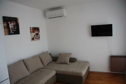 Apartments Buket