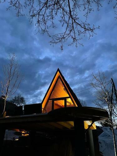 Sanjska Hi?ka- Dream House