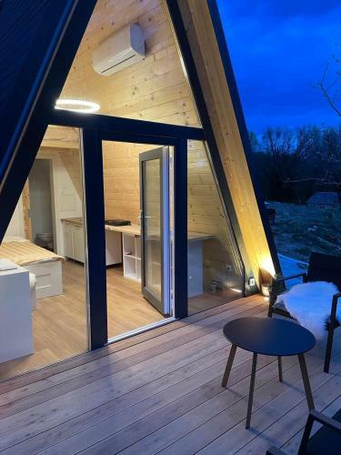 Sanjska Hi?ka- Dream House