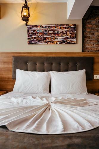 Hasun? Ta? Hotel