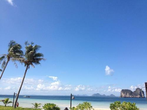 Hotel Thanya Beach Resort