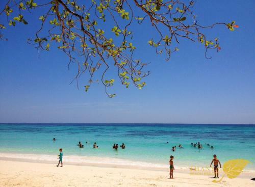 Hotel Thanya Beach Resort