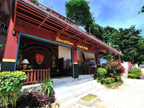 Hotel Koh Ngai Cliff Beach Resort