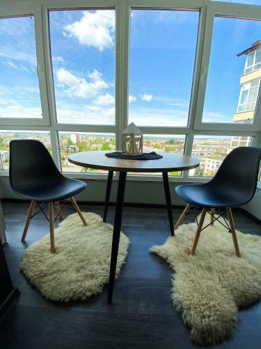 Belvederska Apartment 3