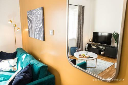 Idyllic 2 Bedroom Apartment City Centre, Free Parking