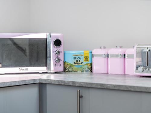 Pass The Keys Lovely Centrally Located Apartment In Westbourne