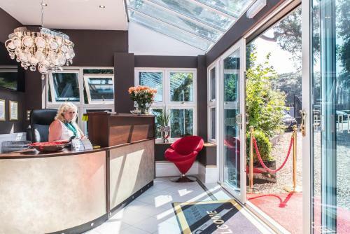 Windsor Luxury Hotel Apartment