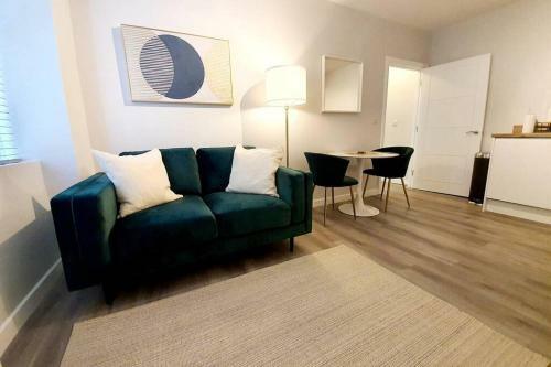 Apartamento Town Centre 1 Bed, Close To The Beach With Parking