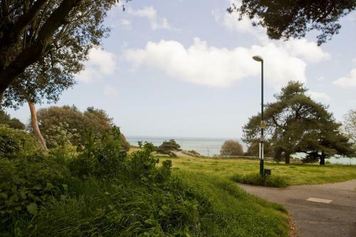 Chine Beach Apartment - Beautiful Location Next To The Beach