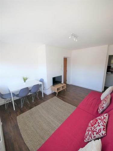 Hill House Holiday Apartments