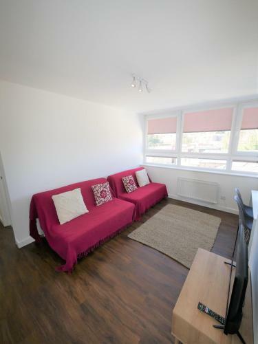 Hill House Holiday Apartments