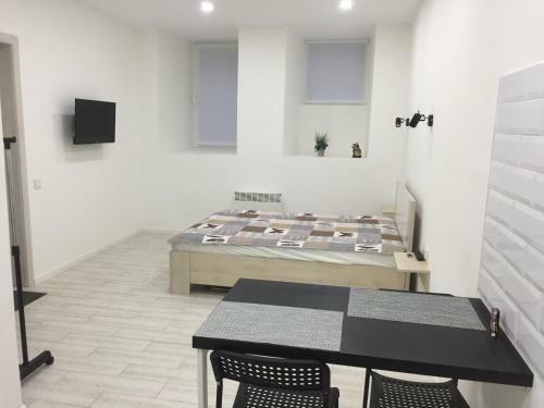 Small Underground Apartment At The Center