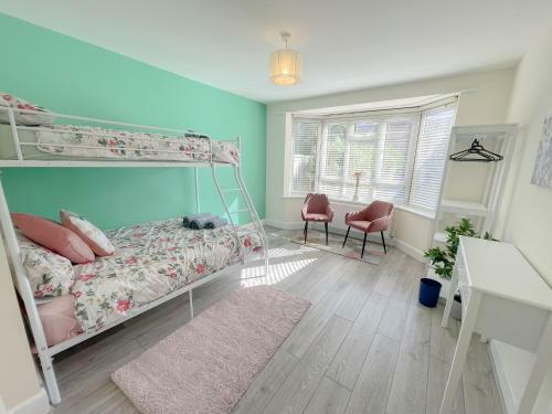 Apartamento Town Centre/bic/beach - Pet Friendly With Garden & Parking