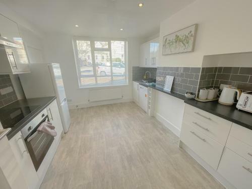 Apartamento Town Centre/bic/beach - Pet Friendly With Garden & Parking