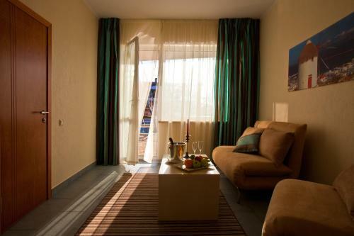 Elizium Park Hotel
