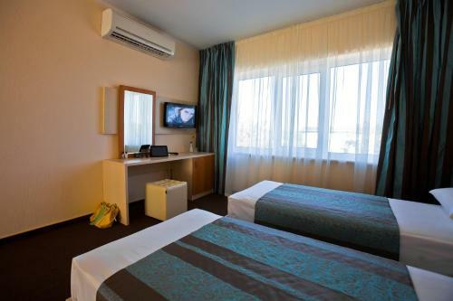 Elizium Park Hotel