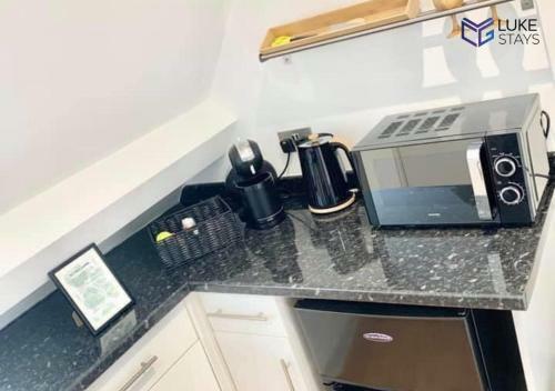 Apartamento Stunning Large Studio Apt Centrally Placed & Nr Beach