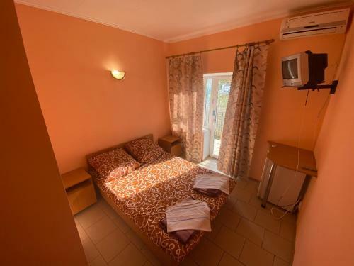 Hostal ????????