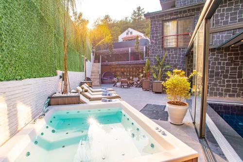 Villa A Plus & Ultra Holiday