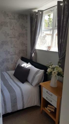 Bed & Breakfast Debonair Bnb @33
