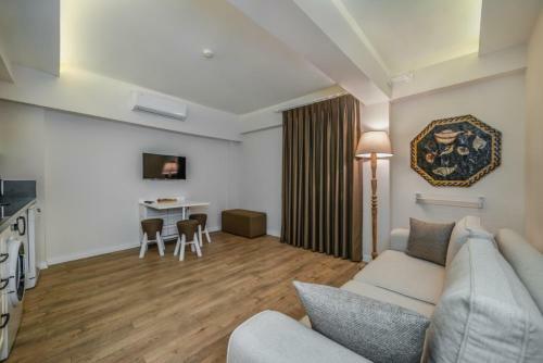 Hotel Ece Marina Suit
