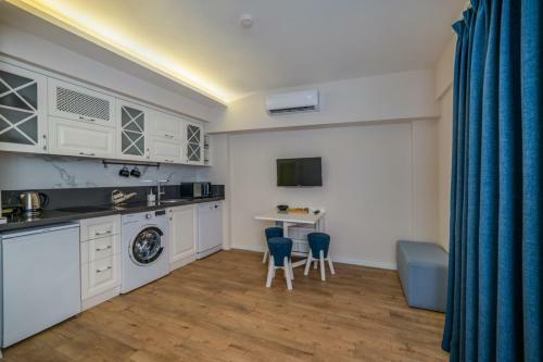 Hotel Ece Marina Suit
