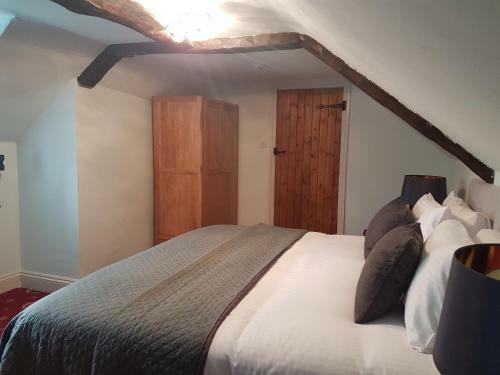 Hostal Churston Court Hotel