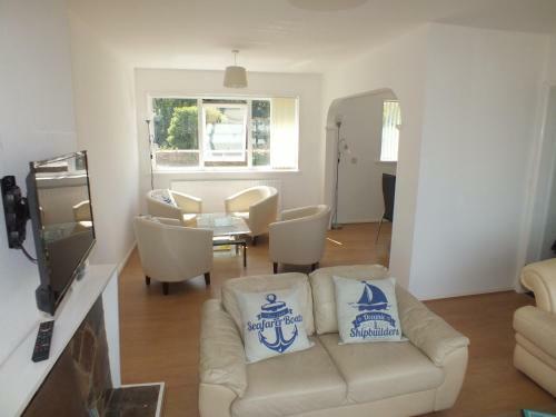 Brixham Harbour Views House