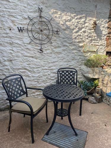 Saltys Cottage - 2 Min Walk To The Harbour With Parking