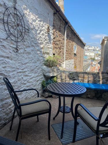 Saltys Cottage - 2 Min Walk To The Harbour With Parking