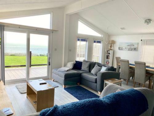 Loxley's Devon Lodge