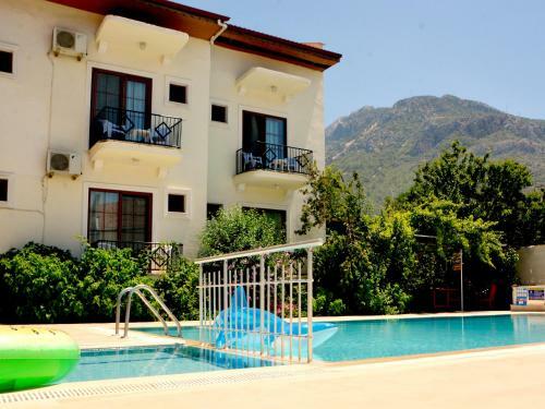 Cennet Hotel