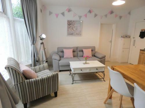 Rialto Holiday Apartments