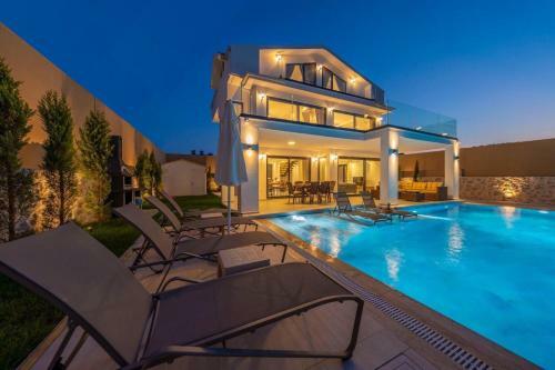 La Marbella Villa